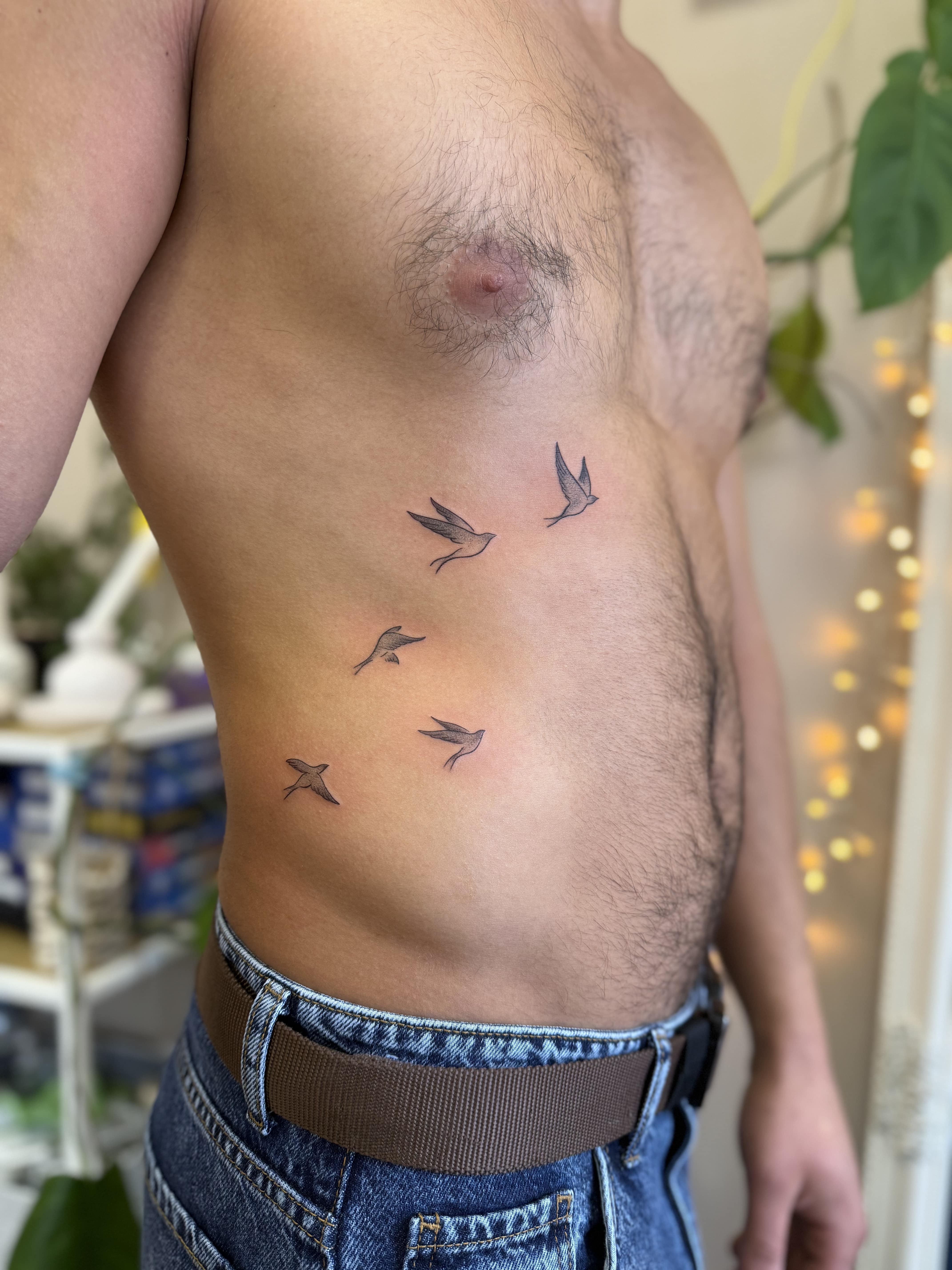 Тату птахи, чоловіче, бік тулуба / Birds tattoo, male, side torso